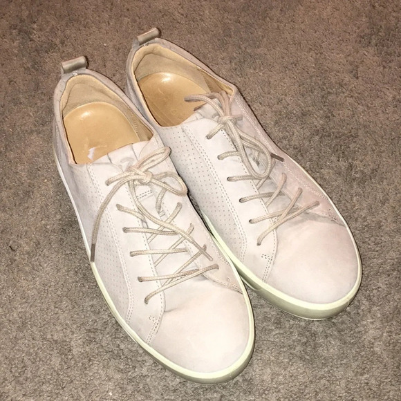 ECCO Men’s Soft 8 Moonrock Perforated Leather Sneakers - Picture 1 of 8